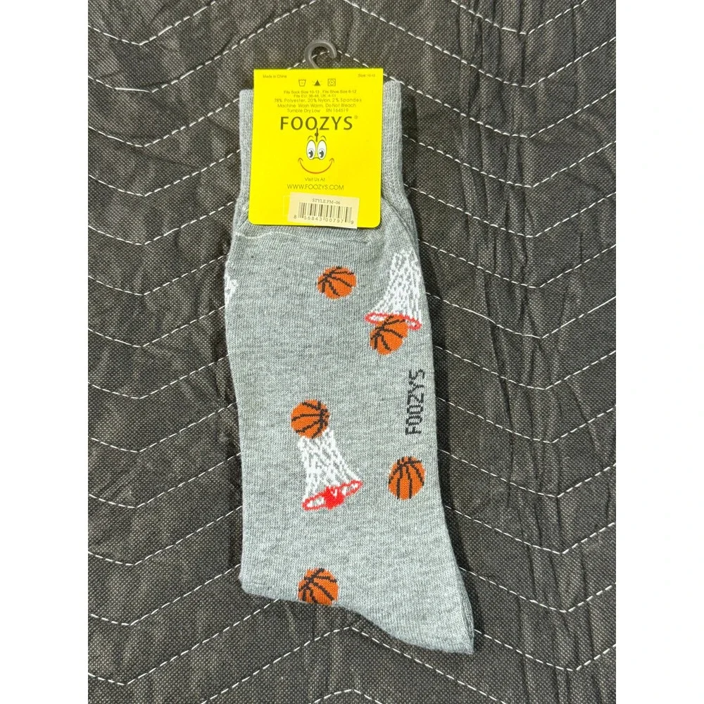 Foozys Basketball Crew Socks Men Size 10-13 Gray NWT Novelty Sports Hoop Pattern